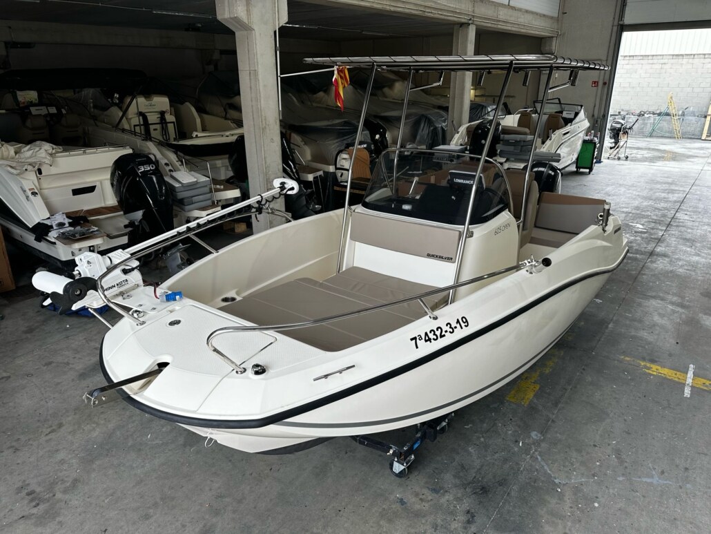 Quicksilver 605 Open