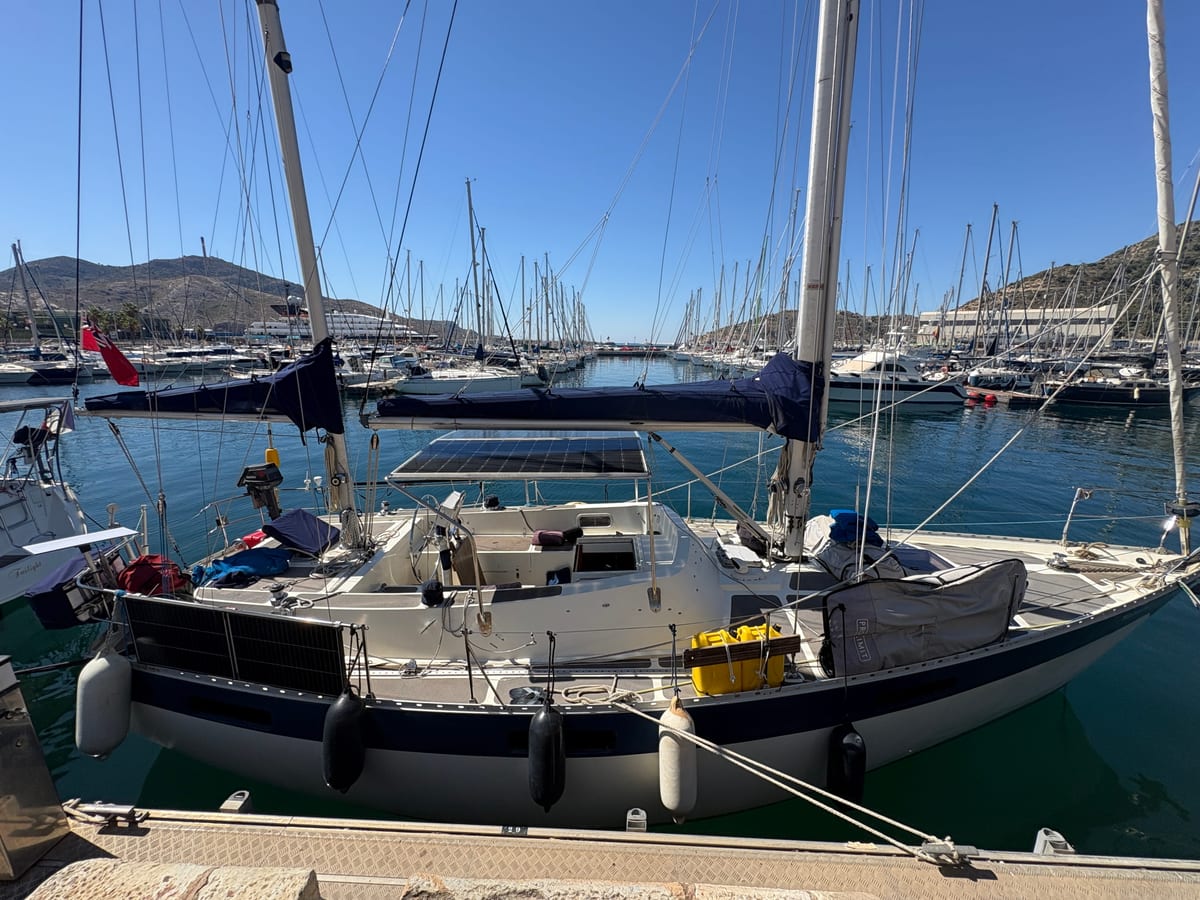 Oyster Marine 35 Ketch