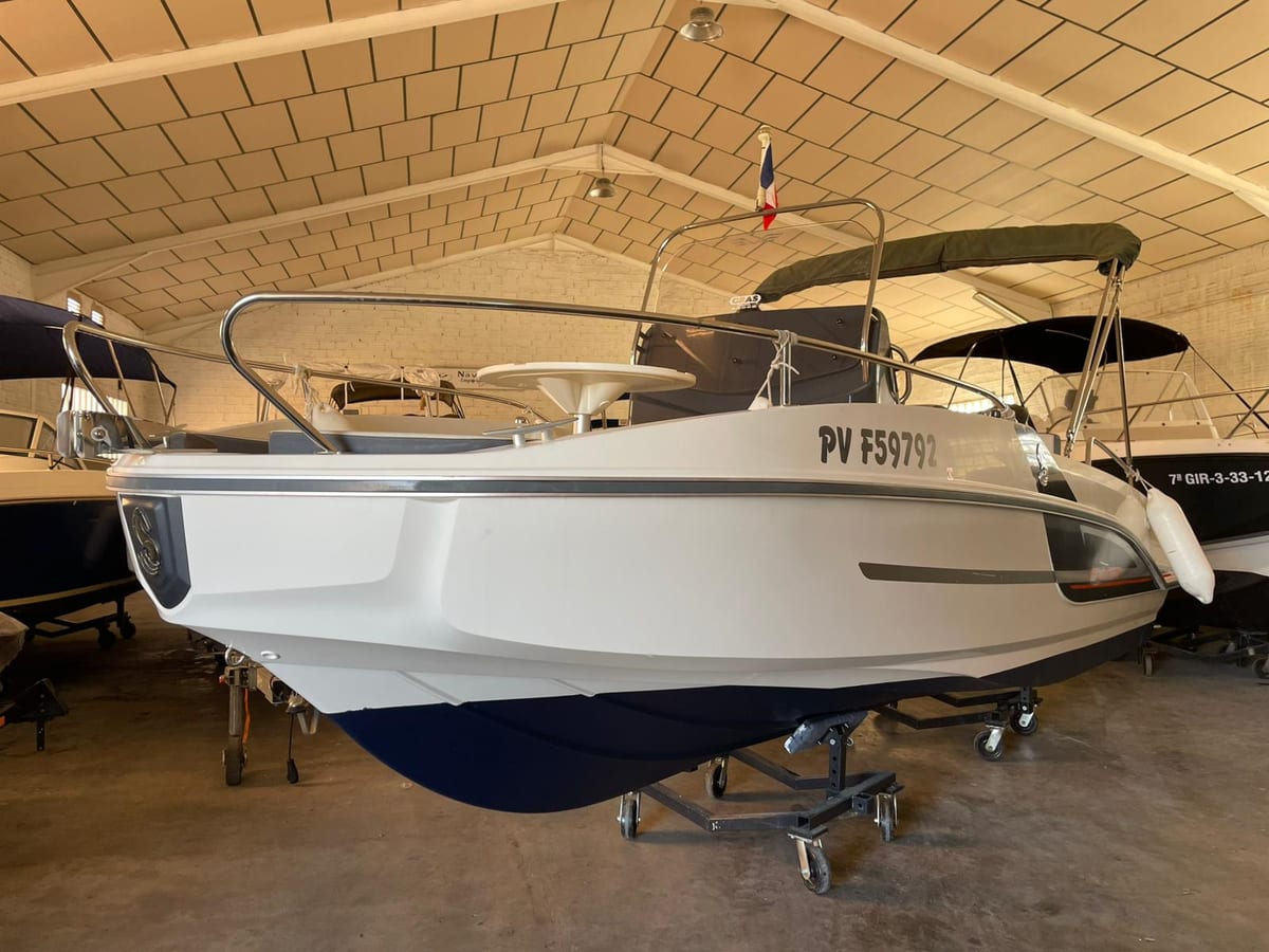 BENETEAU FLYER 5.5 SPACE DECK